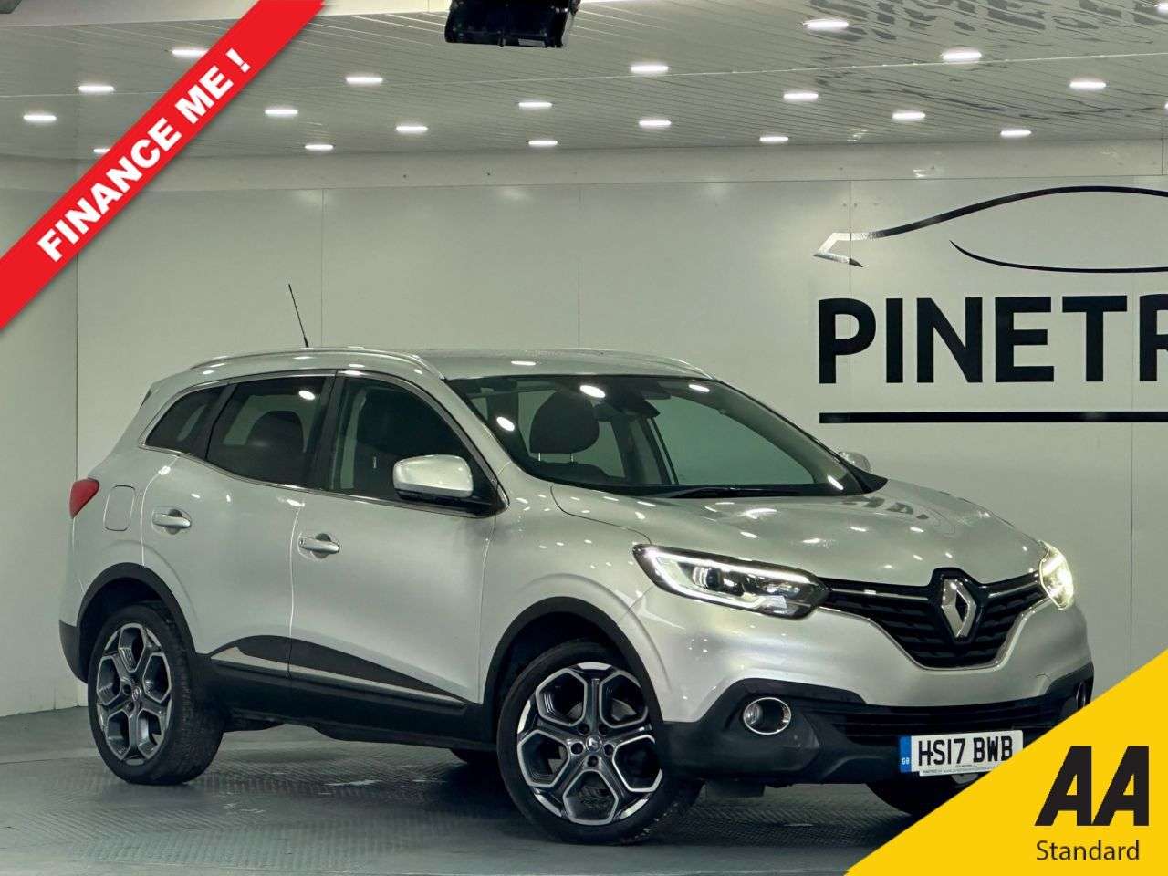 A 2017 RENAULT KADJAR 1.2 TCe Dynamique S Nav SUV 5dr Petrol Manual Euro 6 (s/s) (130 ps) A 2017 RENAULT KADJAR 1.2 TCe Dynamique S Nav SUV 5dr Petrol Manual Euro 6 (s/s) (130 ps)