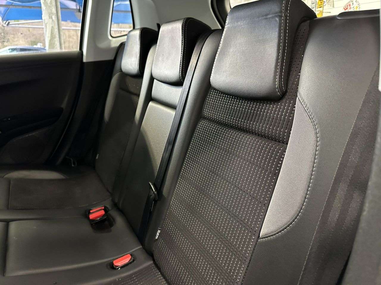 2017 PEUGEOT 2008 2017 PEUGEOT 2008