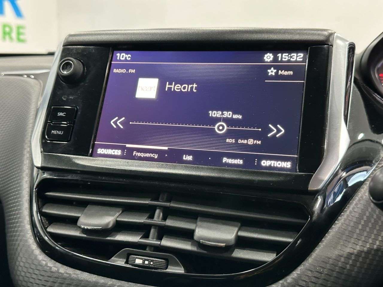 2017 PEUGEOT 2008 2017 PEUGEOT 2008