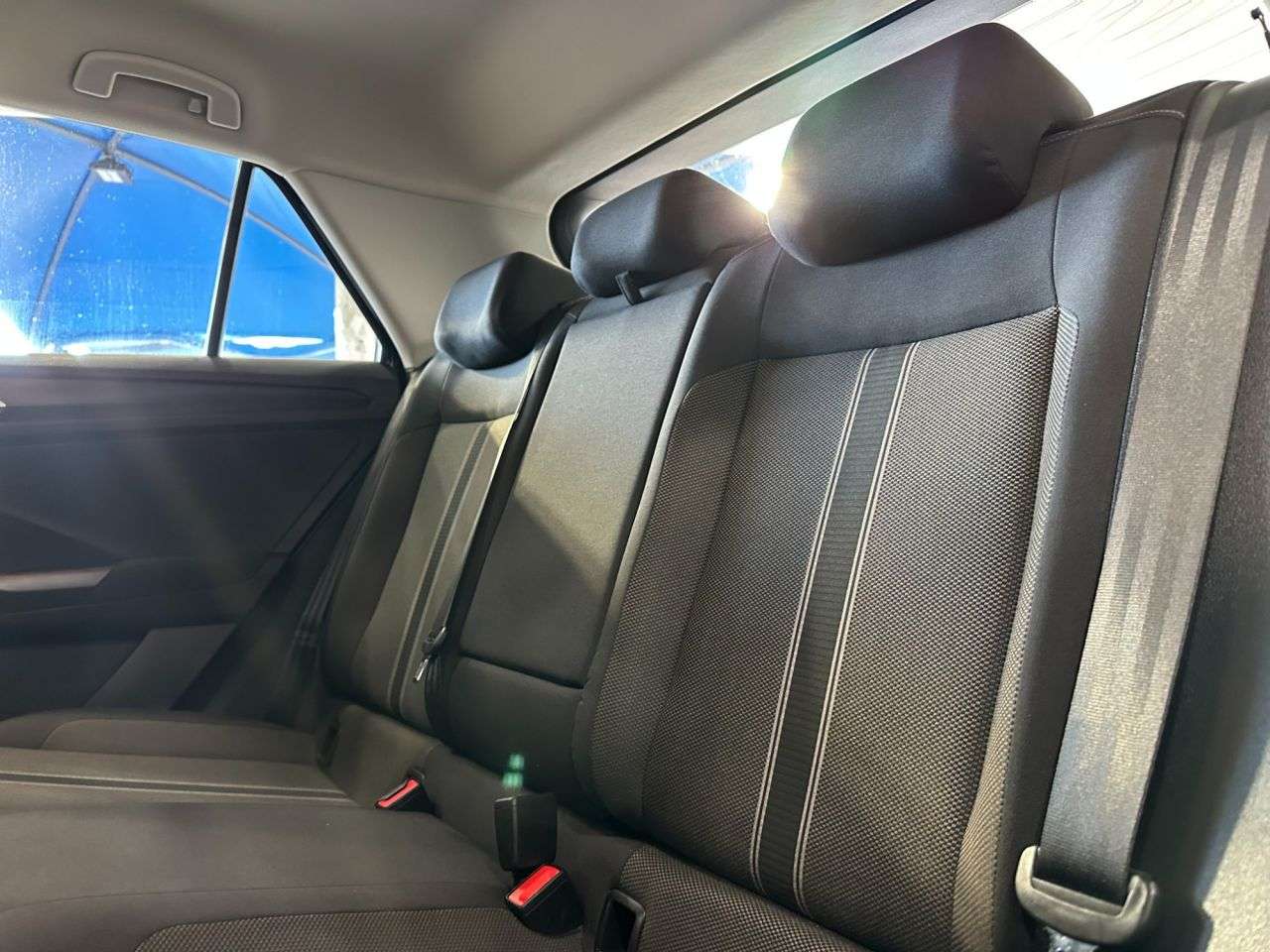 2018 VOLKSWAGEN T-ROC 2018 VOLKSWAGEN T-ROC