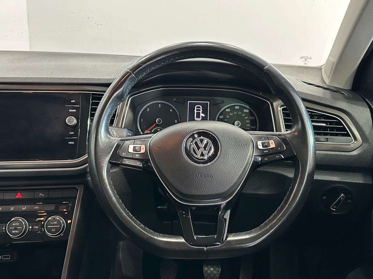2018 VOLKSWAGEN T-ROC 2018 VOLKSWAGEN T-ROC