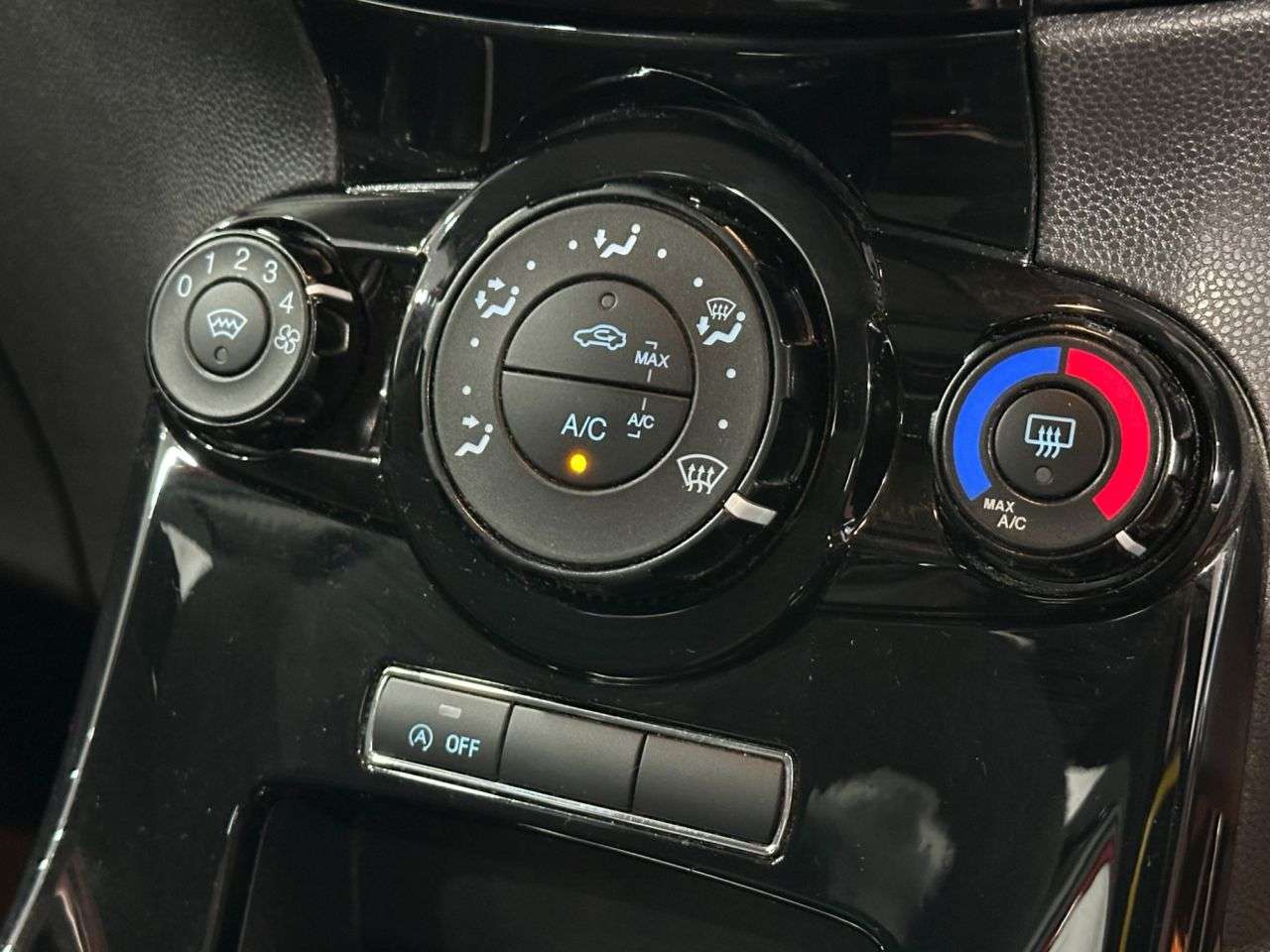 2015 FORD FIESTA 2015 FORD FIESTA