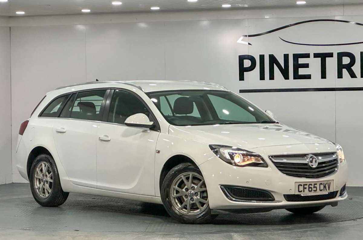 Check out this Vauxhall Insignia 2016 Diesel Manual