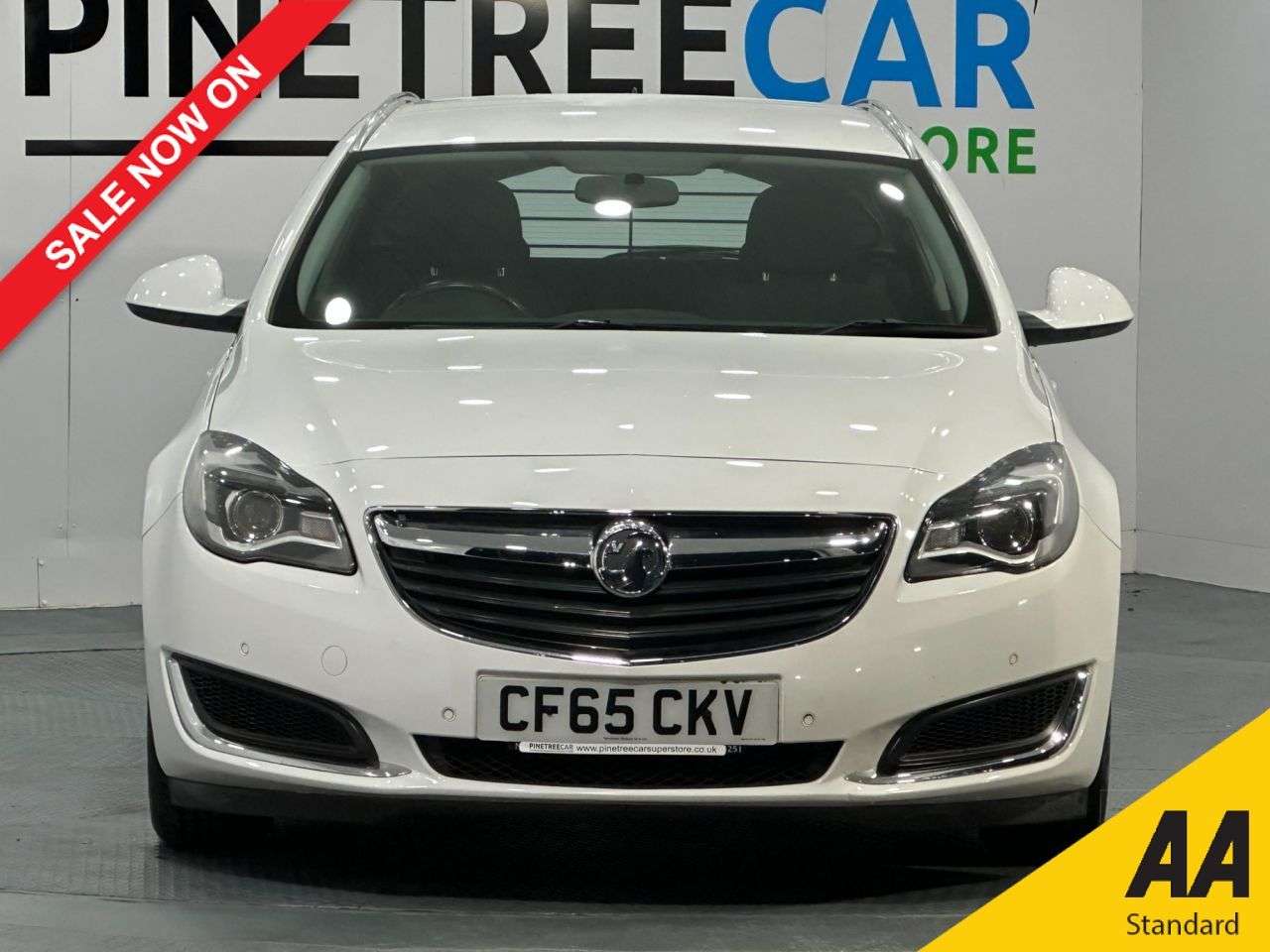 A 2016 VAUXHALL INSIGNIA 2.0 CDTi ecoFLEX Design Nav Sports Tourer 5dr Diesel Manual Euro 5 (s/s) (1 A 2016 VAUXHALL INSIGNIA 2.0 CDTi ecoFLEX Design Nav Sports Tourer 5dr Diesel Manual Euro 5 (s/s) (1