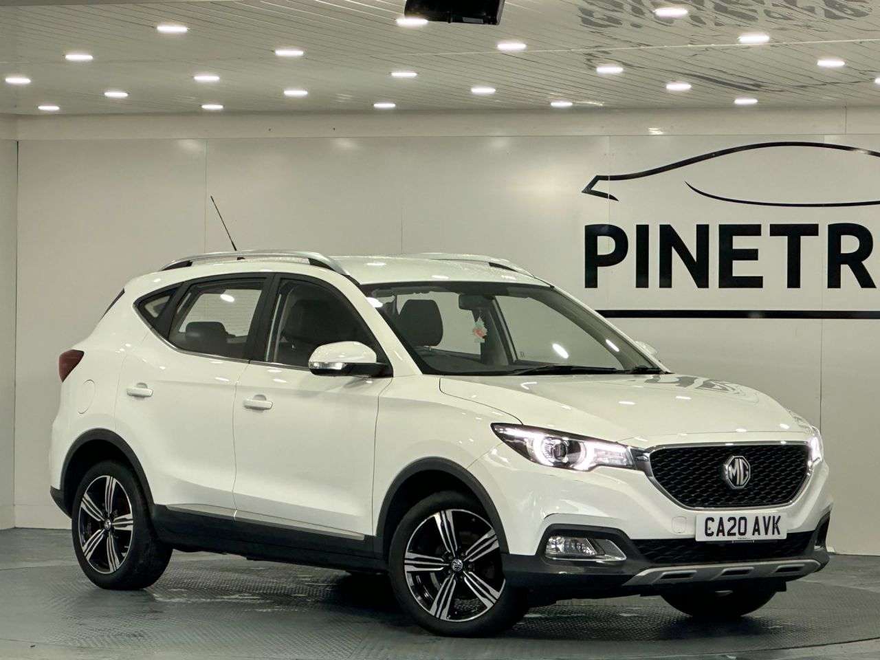 A 2020 MG MG ZS 1.0 T-GDI Exclusive SUV 5dr Petrol Auto Euro 6 (111 ps) A 2020 MG MG ZS 1.0 T-GDI Exclusive SUV 5dr Petrol Auto Euro 6 (111 ps)