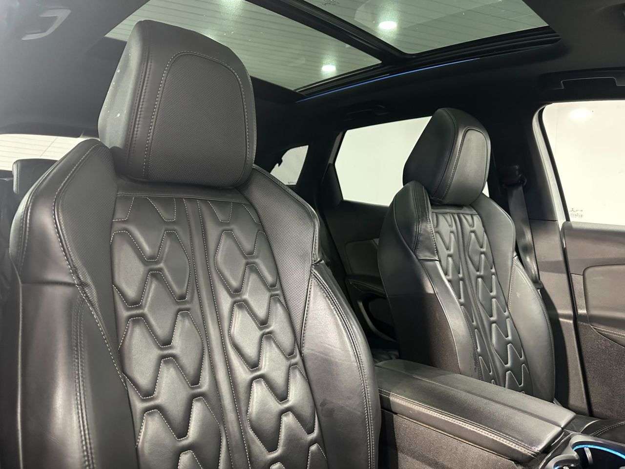 2019 PEUGEOT 3008 2019 PEUGEOT 3008