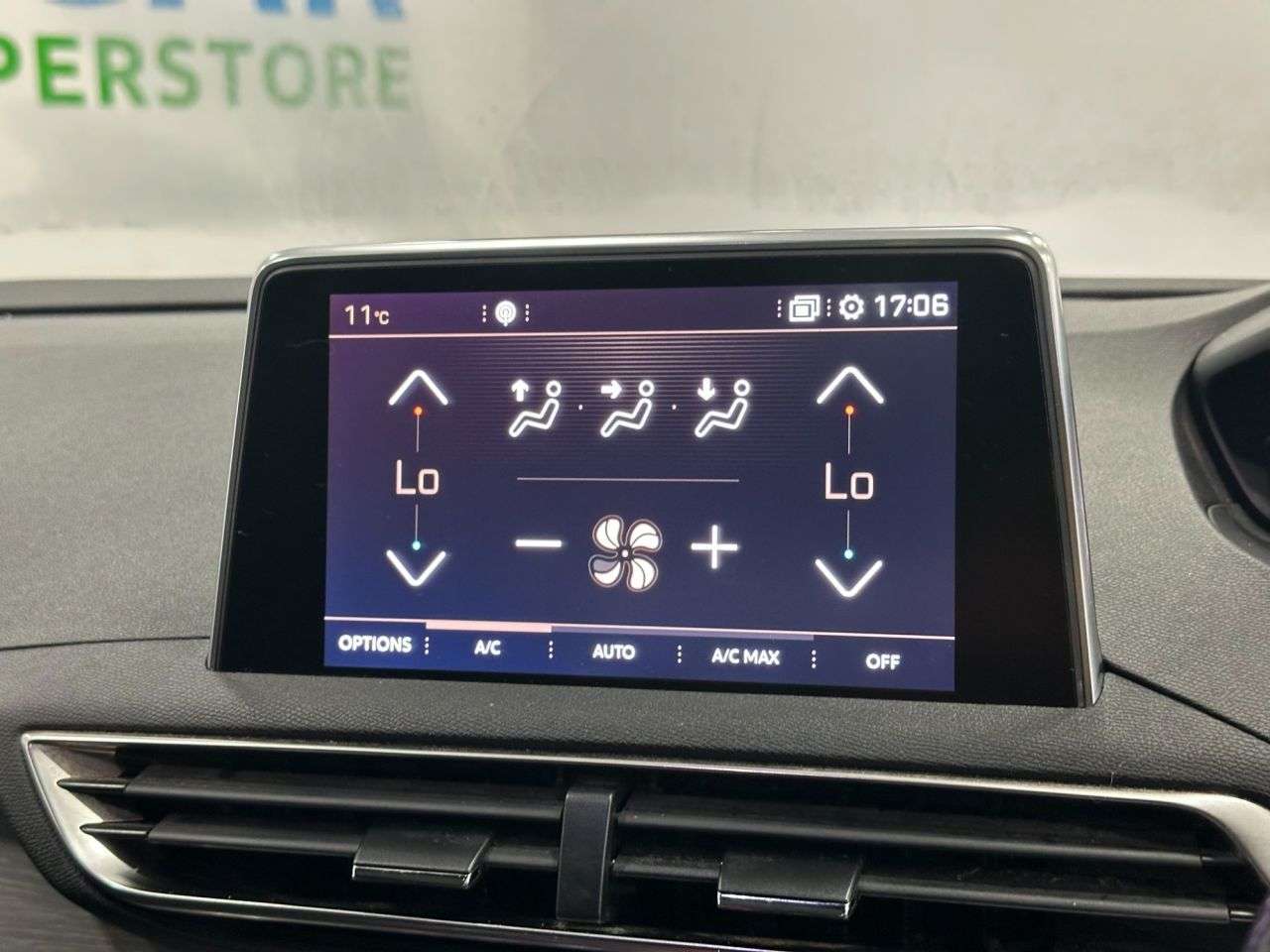 2019 PEUGEOT 3008 2019 PEUGEOT 3008