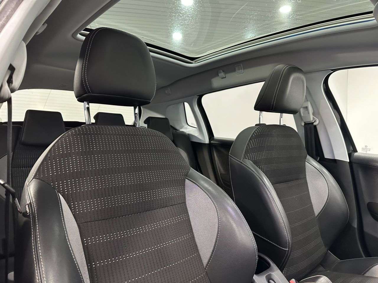 2018 PEUGEOT 2008 2018 PEUGEOT 2008