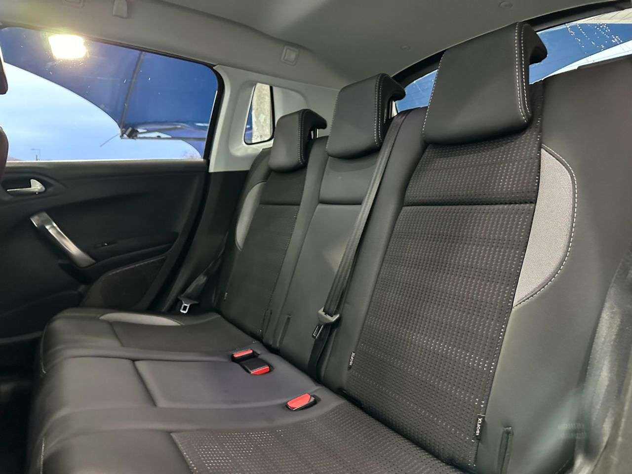 2018 PEUGEOT 2008 2018 PEUGEOT 2008