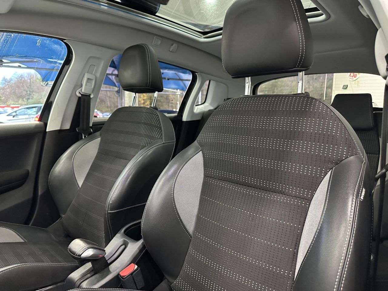 2018 PEUGEOT 2008 2018 PEUGEOT 2008