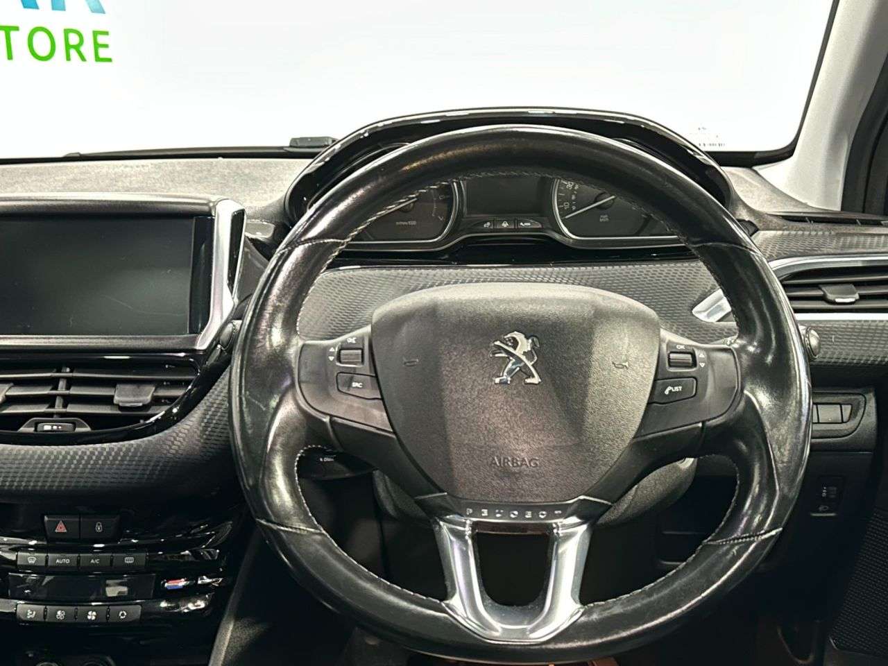 2018 PEUGEOT 2008 2018 PEUGEOT 2008