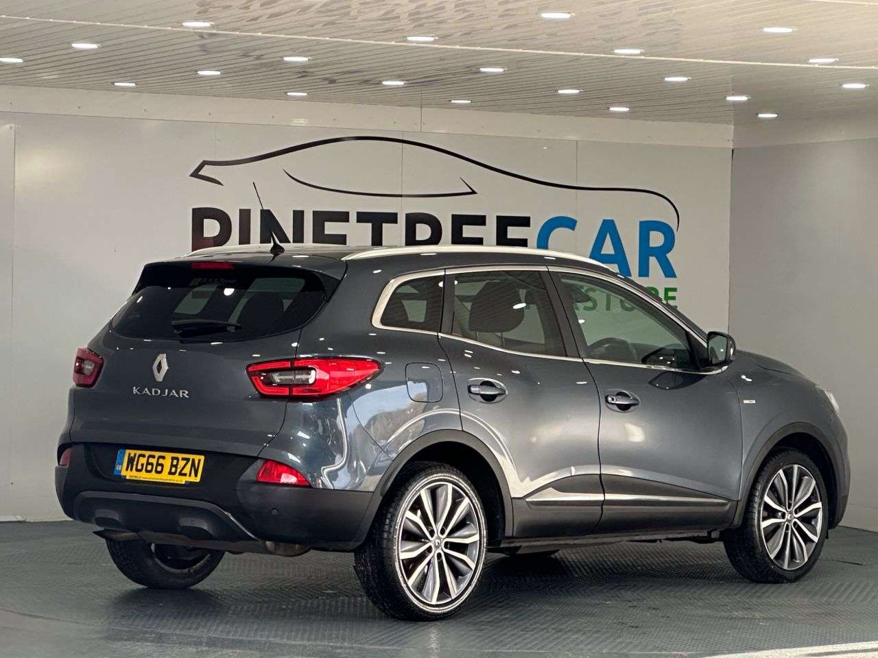 2017 RENAULT KADJAR 2017 RENAULT KADJAR