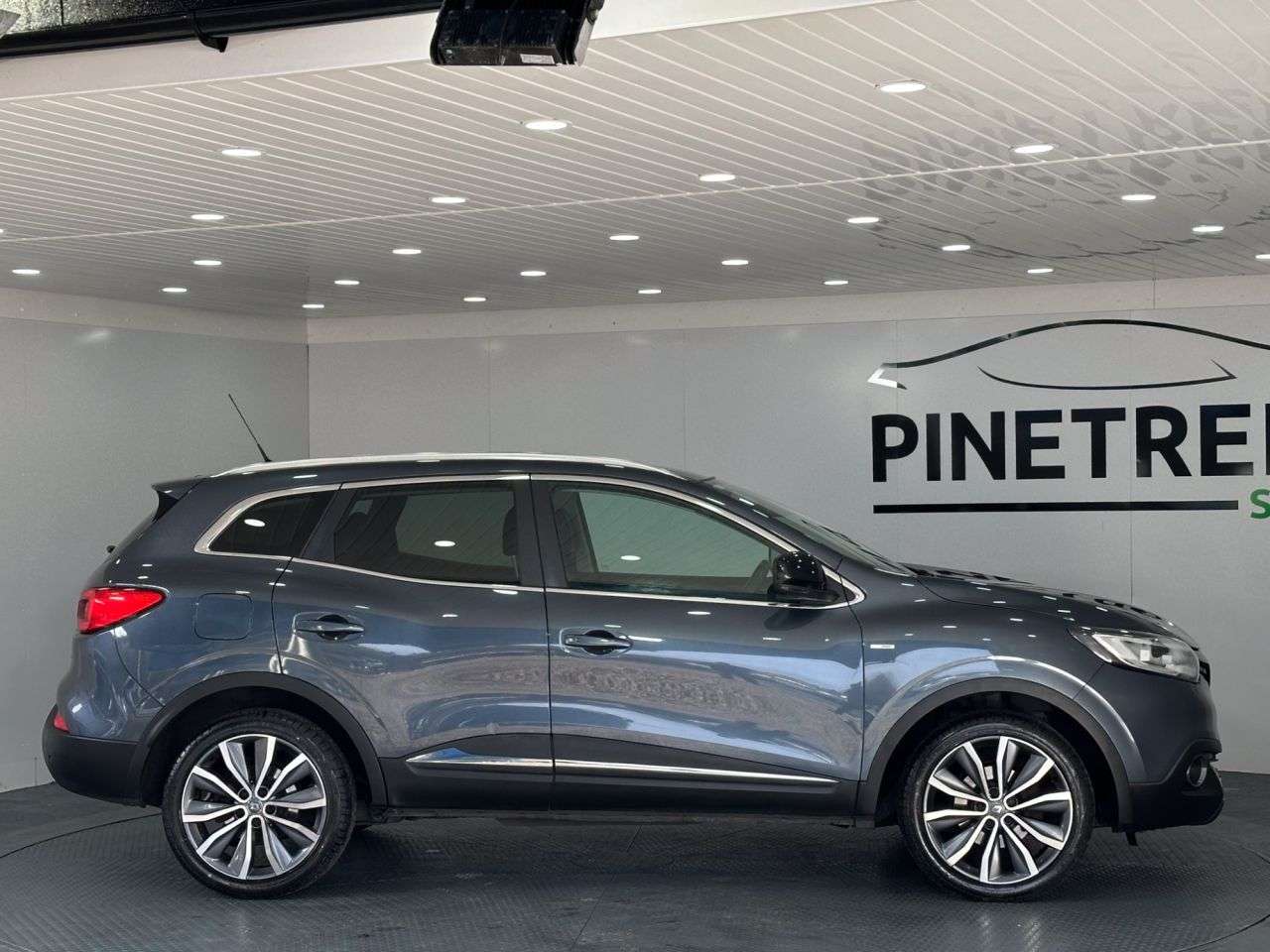 2017 RENAULT KADJAR 2017 RENAULT KADJAR