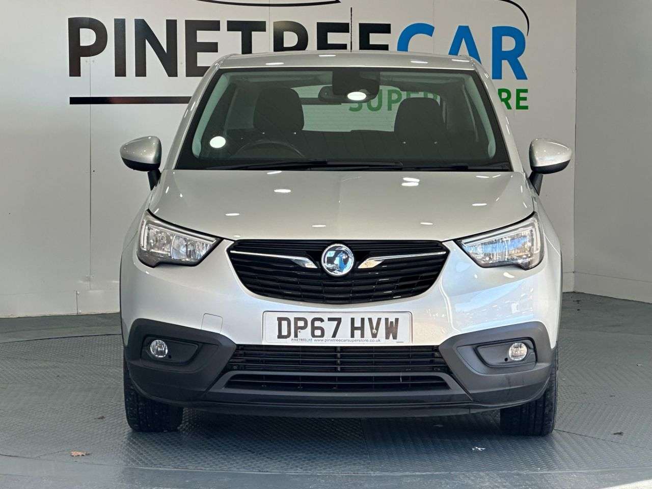 A 2018 VAUXHALL CROSSLAND X 1.6 Turbo D ecoTEC SE Nav SUV 5dr Diesel Manual Euro 6 (s/s) (99 ps) A 2018 VAUXHALL CROSSLAND X 1.6 Turbo D ecoTEC SE Nav SUV 5dr Diesel Manual Euro 6 (s/s) (99 ps)