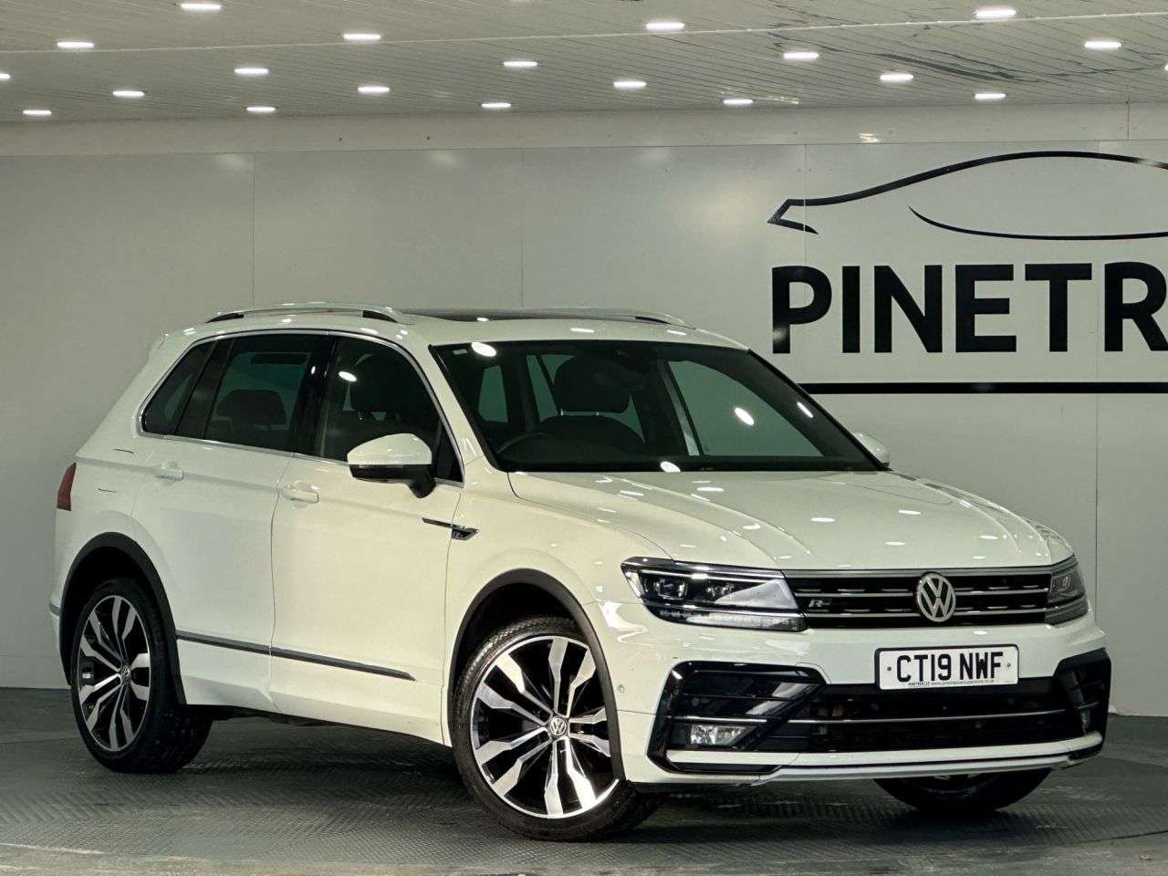A 2019 VOLKSWAGEN TIGUAN 1.5 TSI EVO R-Line SUV 5dr Petrol DSG Euro 6 (s/s) (150 ps) A 2019 VOLKSWAGEN TIGUAN 1.5 TSI EVO R-Line SUV 5dr Petrol DSG Euro 6 (s/s) (150 ps)