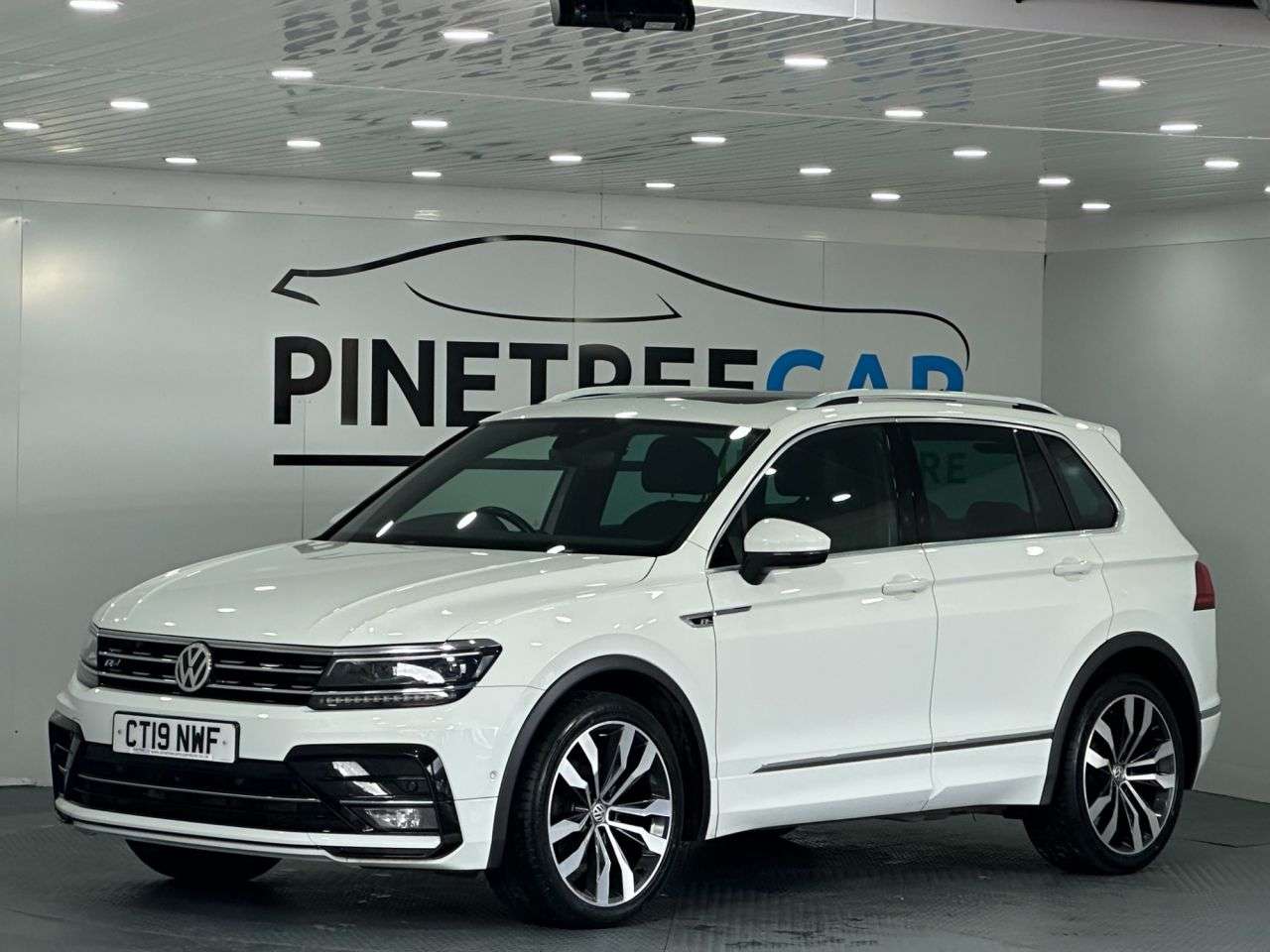 A 2019 VOLKSWAGEN TIGUAN 1.5 TSI EVO R-Line SUV 5dr Petrol DSG Euro 6 (s/s) (150 ps) A 2019 VOLKSWAGEN TIGUAN 1.5 TSI EVO R-Line SUV 5dr Petrol DSG Euro 6 (s/s) (150 ps)