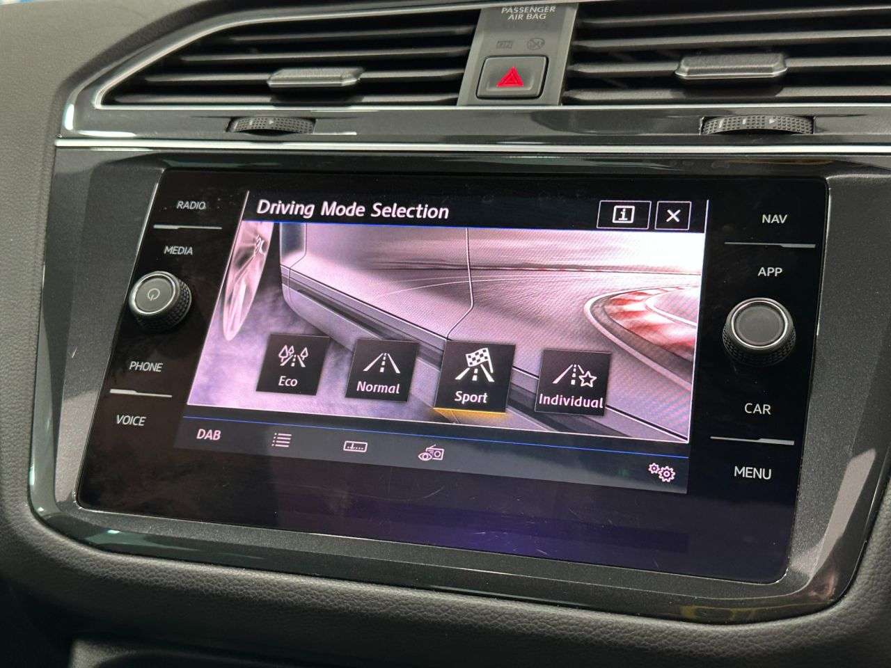 2019 VOLKSWAGEN TIGUAN 2019 VOLKSWAGEN TIGUAN