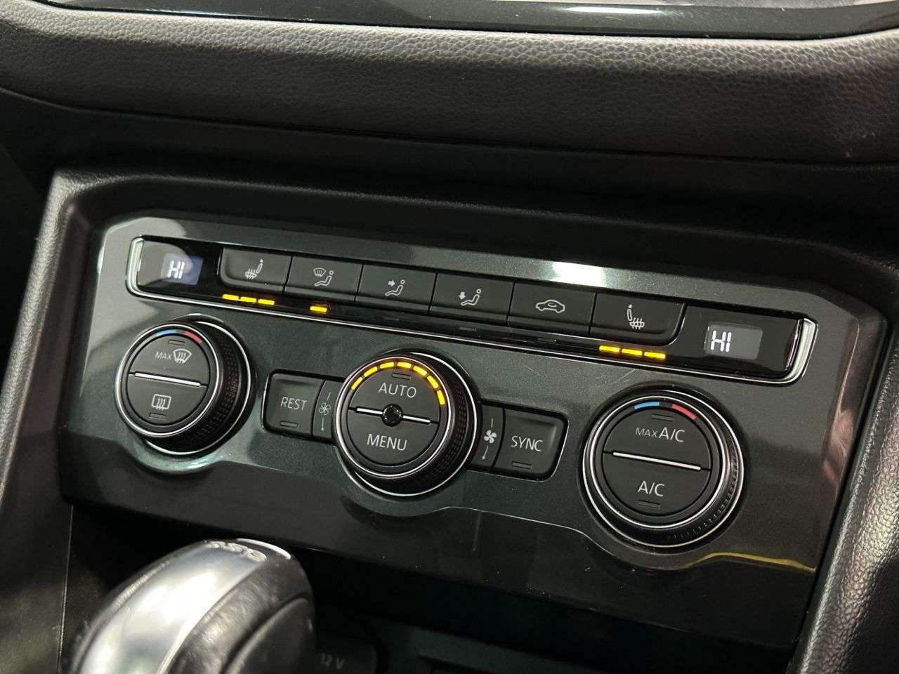 2019 VOLKSWAGEN TIGUAN 2019 VOLKSWAGEN TIGUAN