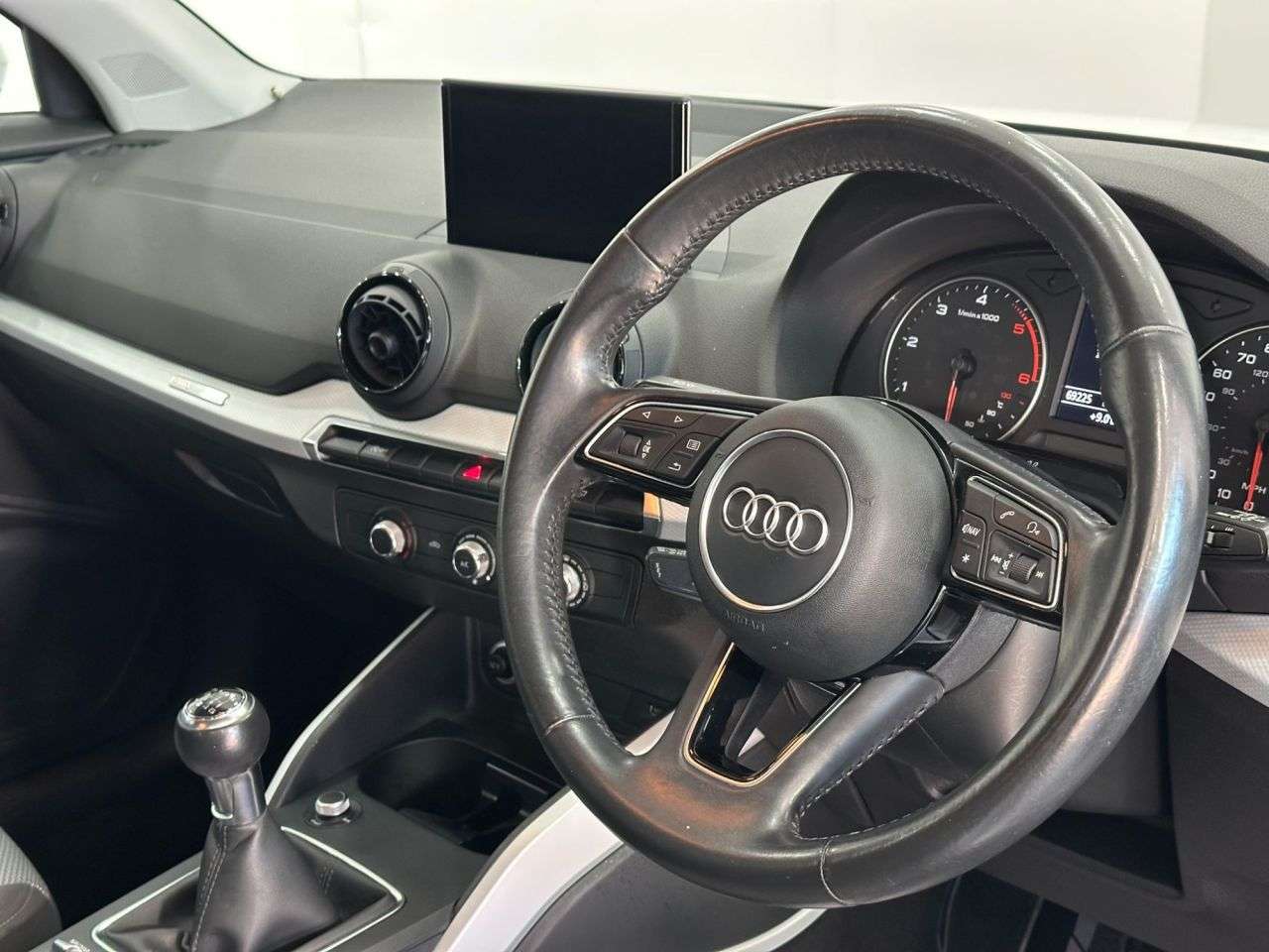 2017 AUDI Q2 2017 AUDI Q2