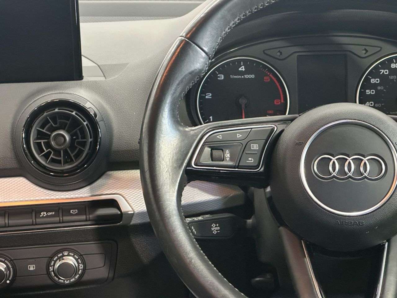 2017 AUDI Q2 2017 AUDI Q2