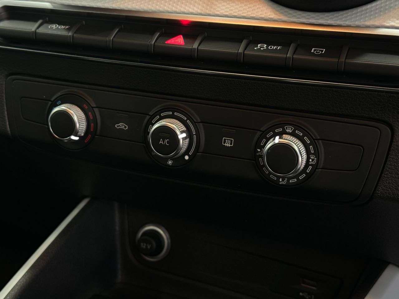 2017 AUDI Q2 2017 AUDI Q2