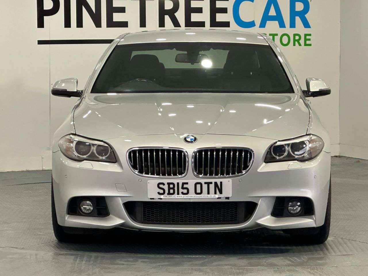 A 2015 BMW 5 SERIES 3.0 530d M Sport Saloon 4dr Diesel Auto Euro 6 (s/s) (258 ps) A 2015 BMW 5 SERIES 3.0 530d M Sport Saloon 4dr Diesel Auto Euro 6 (s/s) (258 ps)