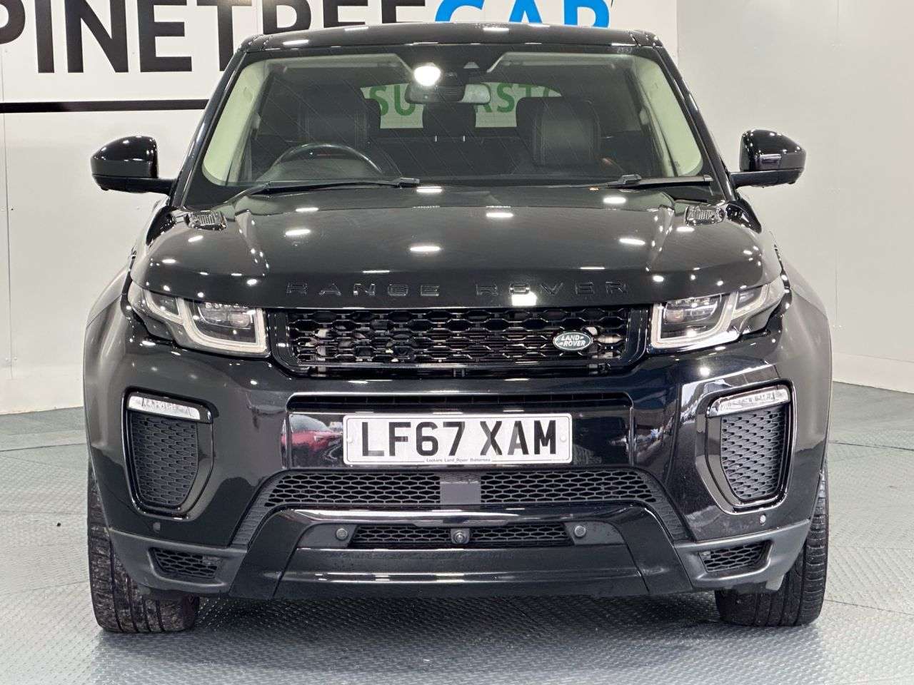 A 2017 LAND ROVER RANGE ROVER EVOQUE 2.0 TD4 Autobiography SUV 5dr Diesel Auto 4WD Euro 6 (s/s) (180 ps) A 2017 LAND ROVER RANGE ROVER EVOQUE 2.0 TD4 Autobiography SUV 5dr Diesel Auto 4WD Euro 6 (s/s) (180 ps)