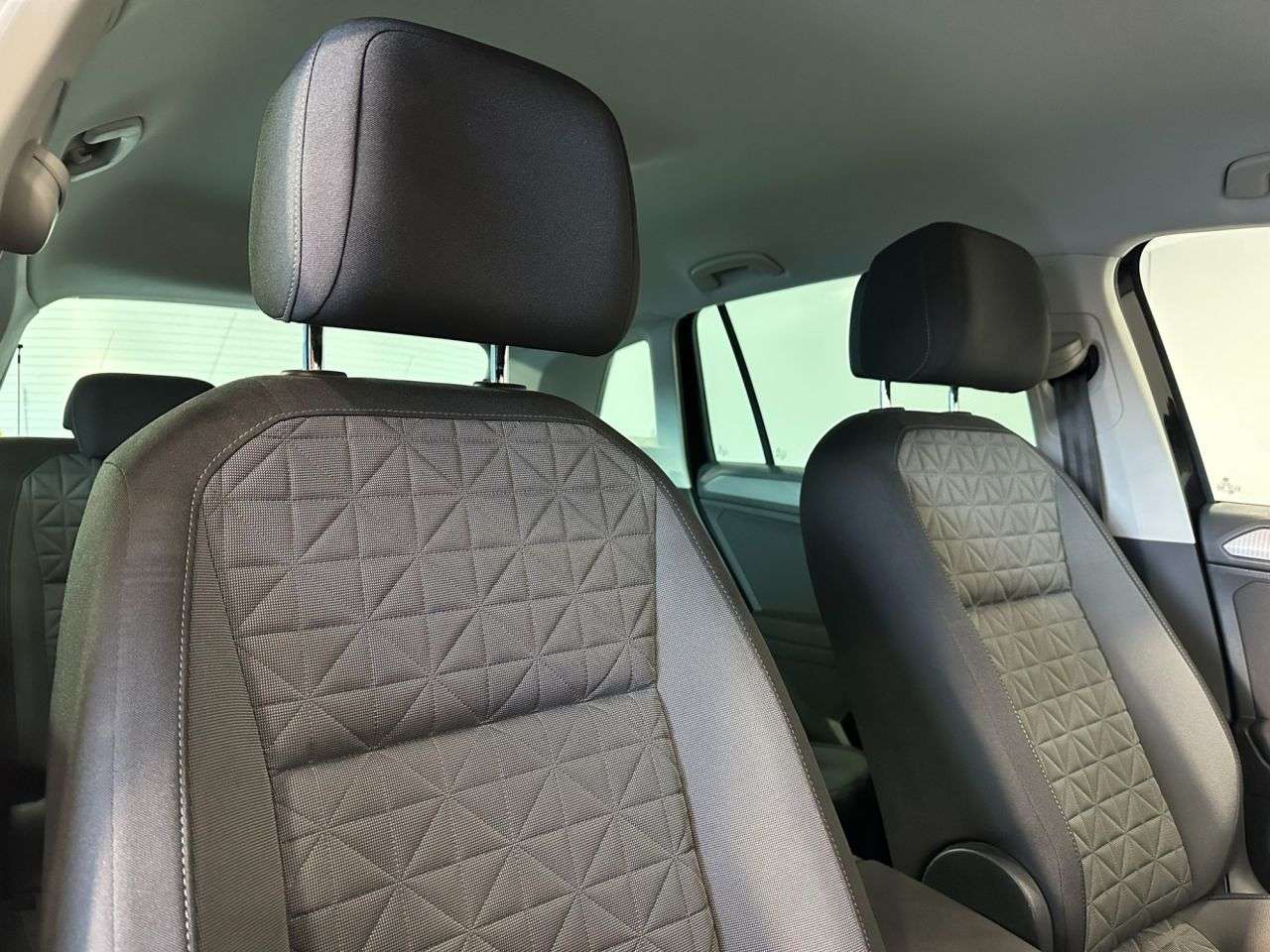 2021 VOLKSWAGEN TIGUAN 2021 VOLKSWAGEN TIGUAN