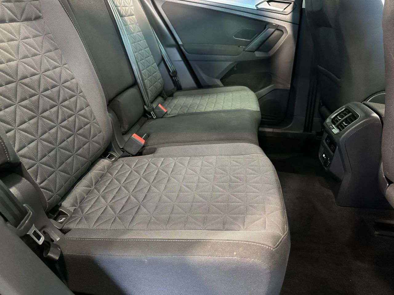 2021 VOLKSWAGEN TIGUAN 2021 VOLKSWAGEN TIGUAN