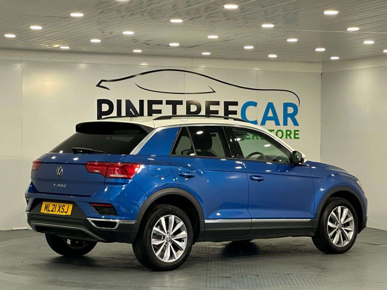 2021 VOLKSWAGEN T-ROC 2021 VOLKSWAGEN T-ROC