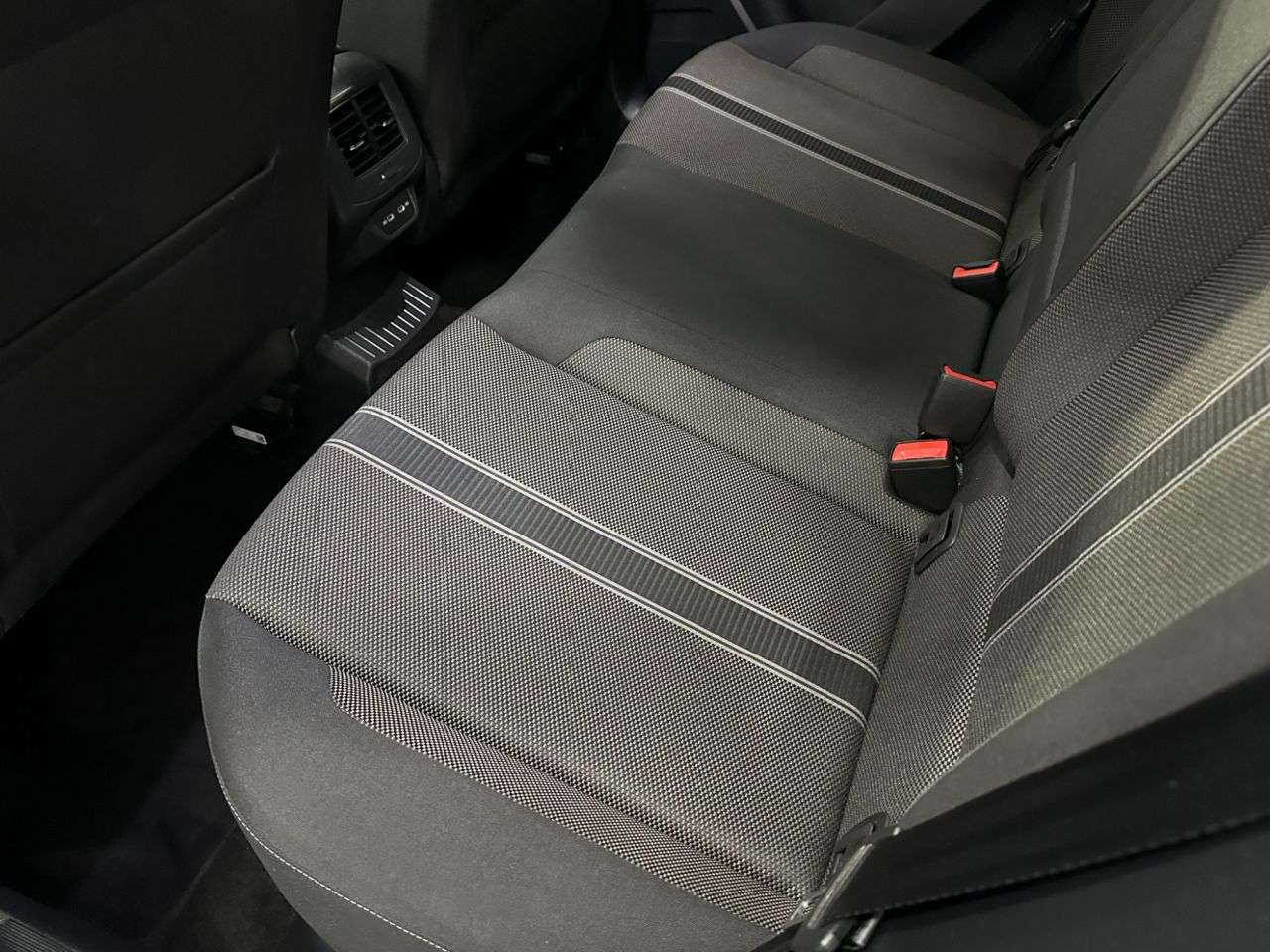 2021 VOLKSWAGEN T-ROC 2021 VOLKSWAGEN T-ROC