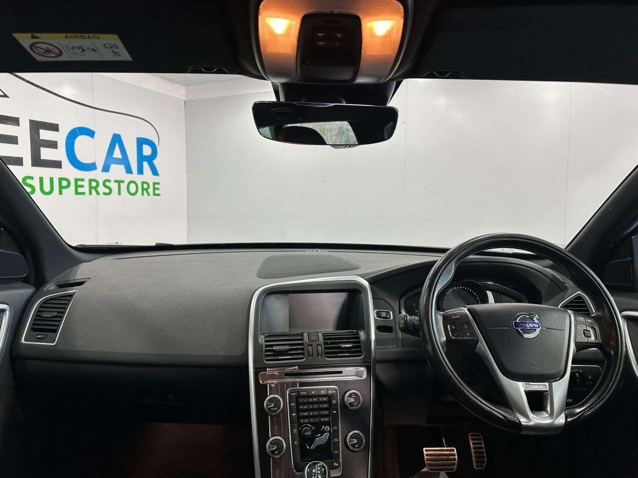 2017 VOLVO XC60 2017 VOLVO XC60