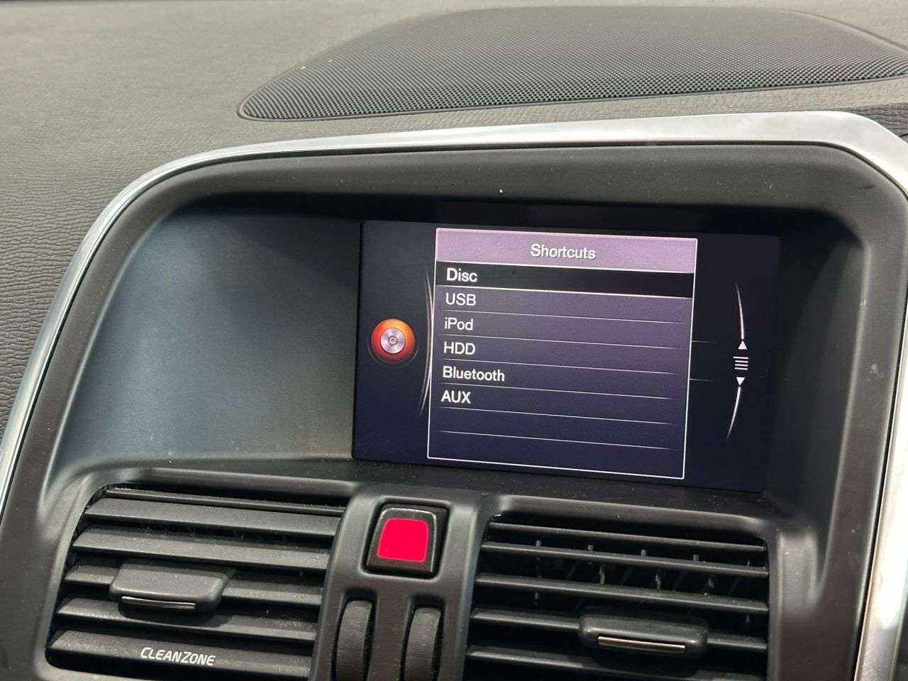 2017 VOLVO XC60 2017 VOLVO XC60