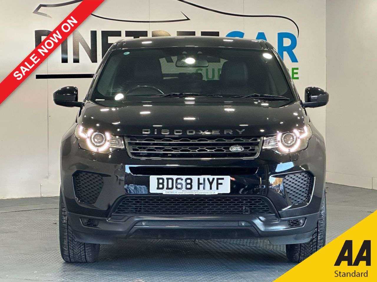 A 2018 LAND ROVER DISCOVERY SPORT 2.0 TD4 Landmark SUV 5dr Diesel Auto 4WD Euro 6 (s/s) (180 ps) A 2018 LAND ROVER DISCOVERY SPORT 2.0 TD4 Landmark SUV 5dr Diesel Auto 4WD Euro 6 (s/s) (180 ps)