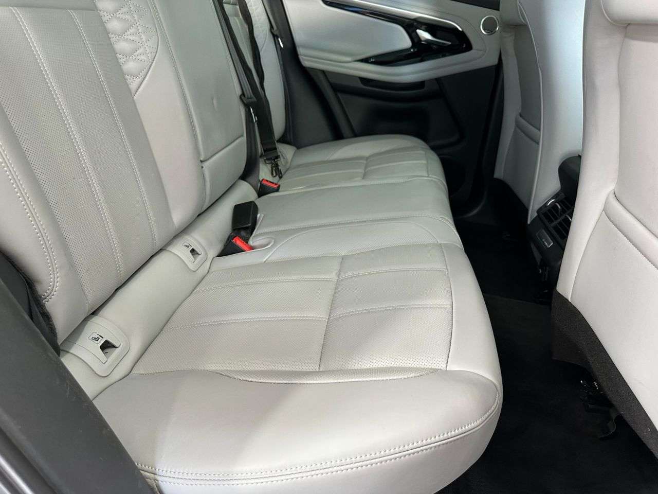 2020 LAND ROVER RANGE ROVER EVOQUE 2020 LAND ROVER RANGE ROVER EVOQUE