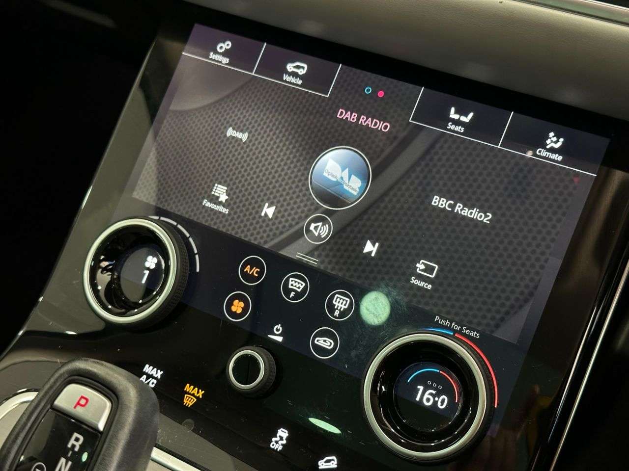 2020 LAND ROVER RANGE ROVER EVOQUE 2020 LAND ROVER RANGE ROVER EVOQUE