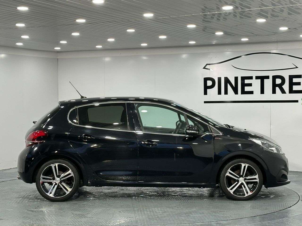 2019 PEUGEOT 208 2019 PEUGEOT 208