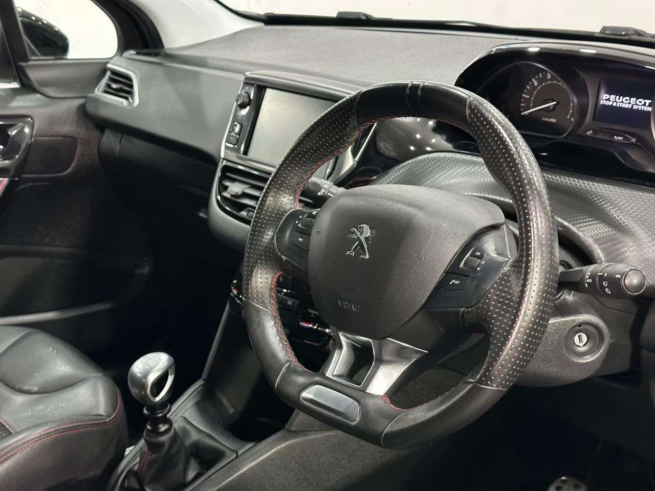 2019 PEUGEOT 208 2019 PEUGEOT 208