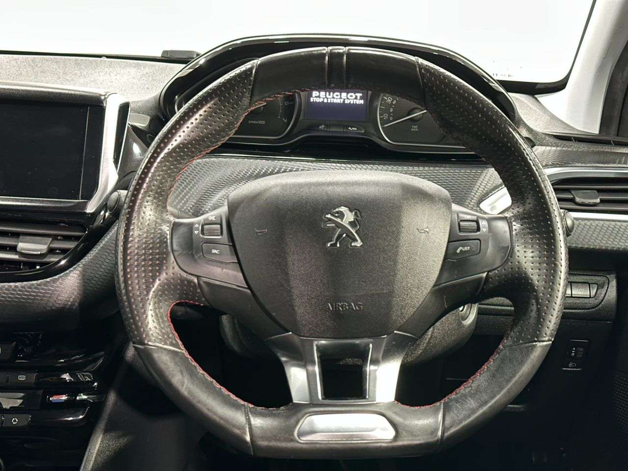 2019 PEUGEOT 208 2019 PEUGEOT 208