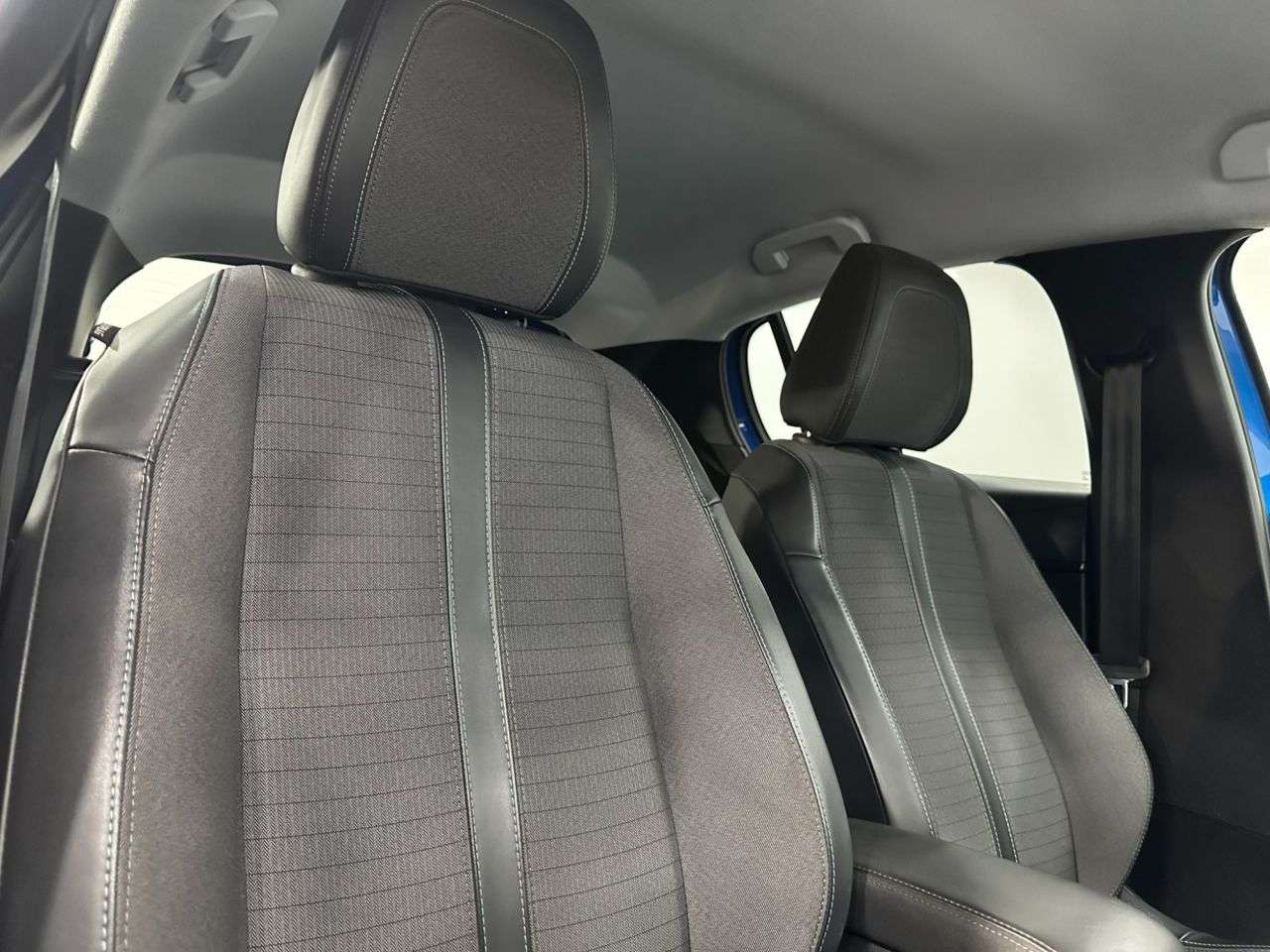 2021 PEUGEOT 208 2021 PEUGEOT 208