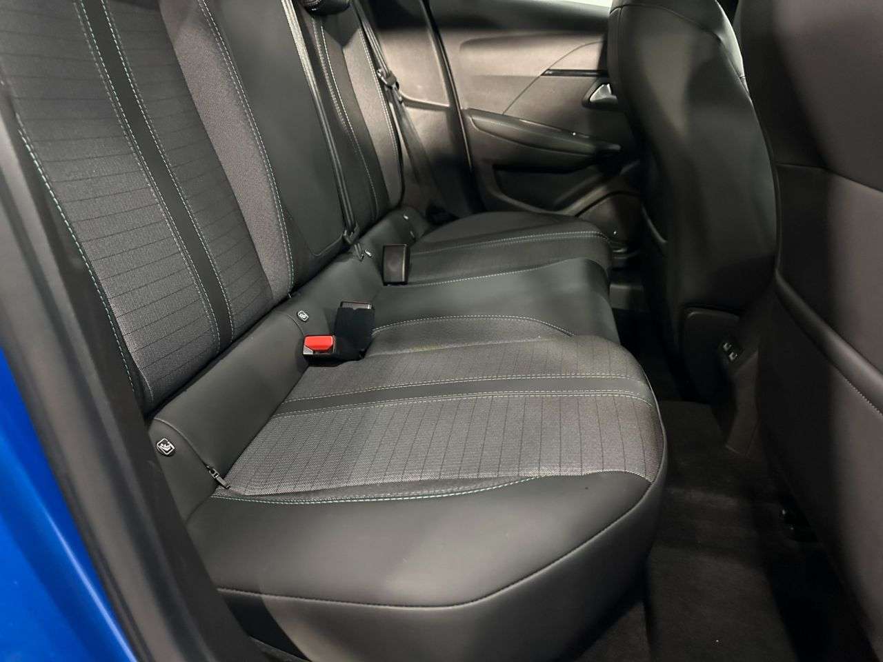 2021 PEUGEOT 208 2021 PEUGEOT 208