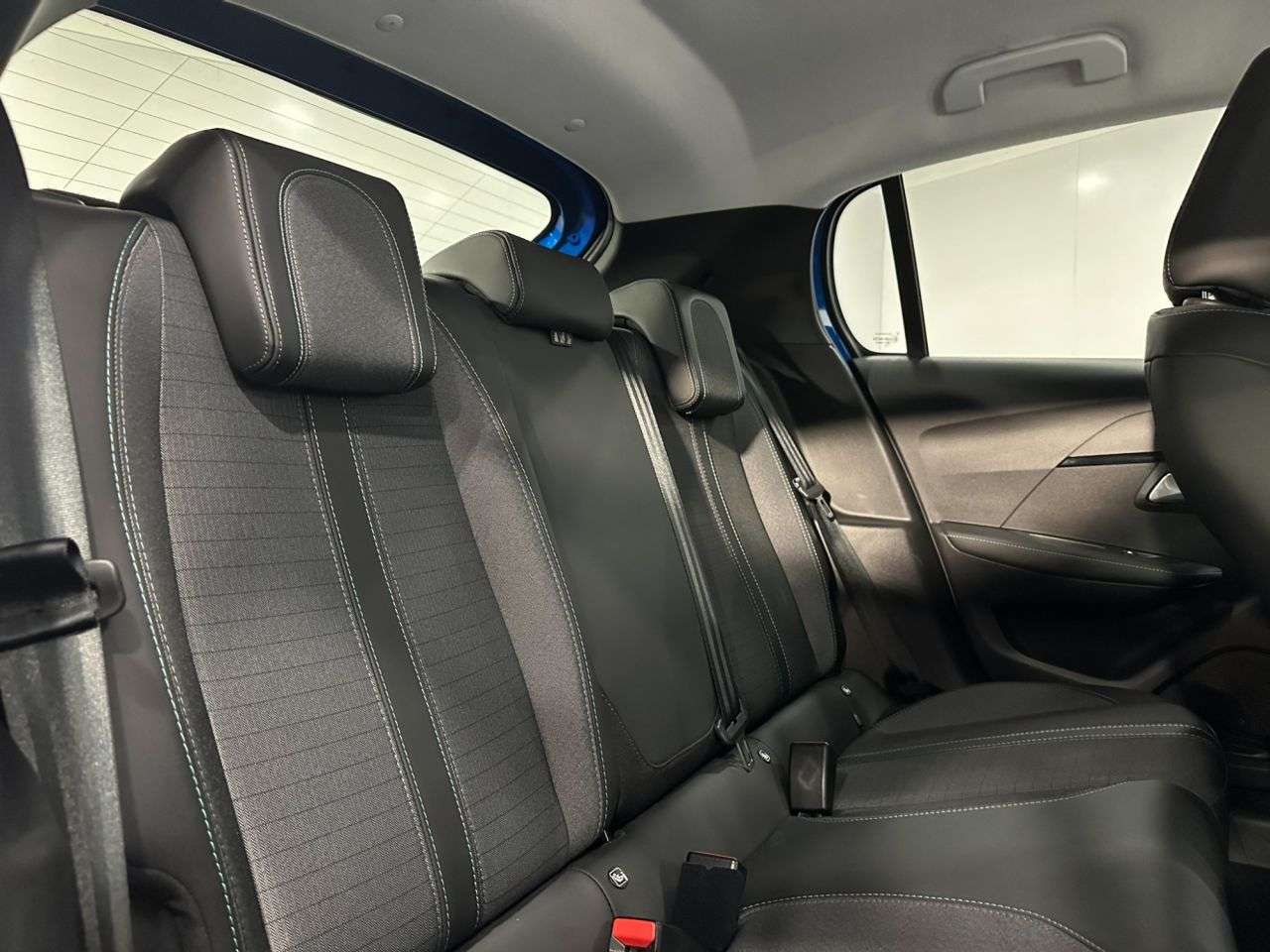 2021 PEUGEOT 208 2021 PEUGEOT 208