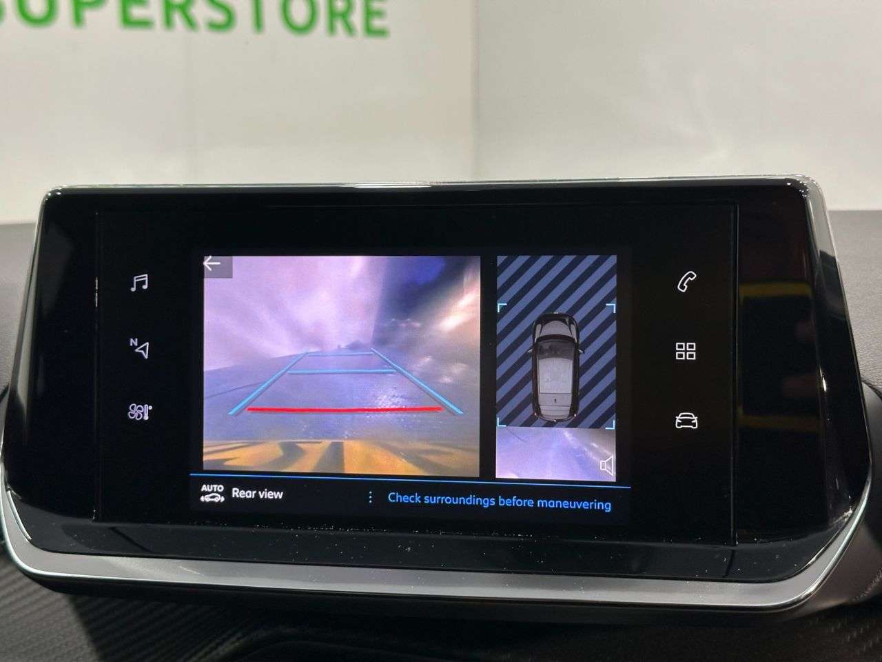 2021 PEUGEOT 208 2021 PEUGEOT 208