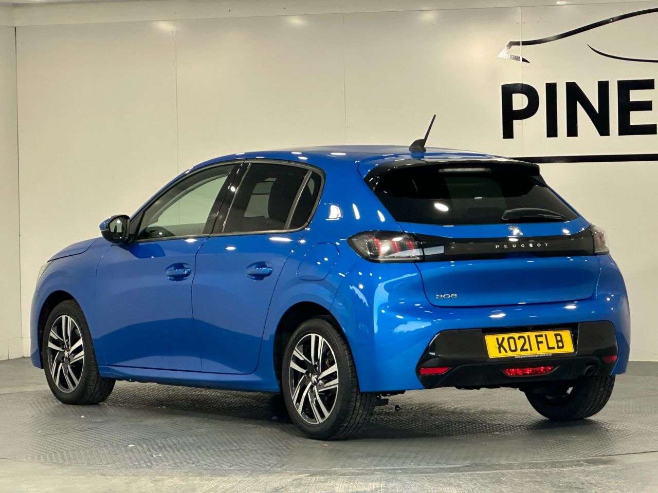 2021 PEUGEOT 208 2021 PEUGEOT 208