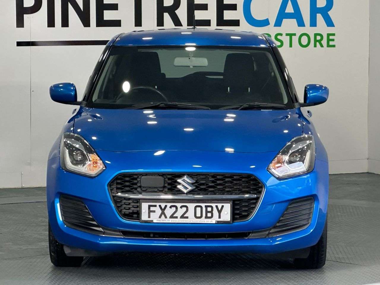 A 2022 SUZUKI SWIFT 1.2 Dualjet MHEV SZ-L Hatchback 5dr Petrol Hybrid Manual Euro 6 (s/s) (83 p A 2022 SUZUKI SWIFT 1.2 Dualjet MHEV SZ-L Hatchback 5dr Petrol Hybrid Manual Euro 6 (s/s) (83 p
