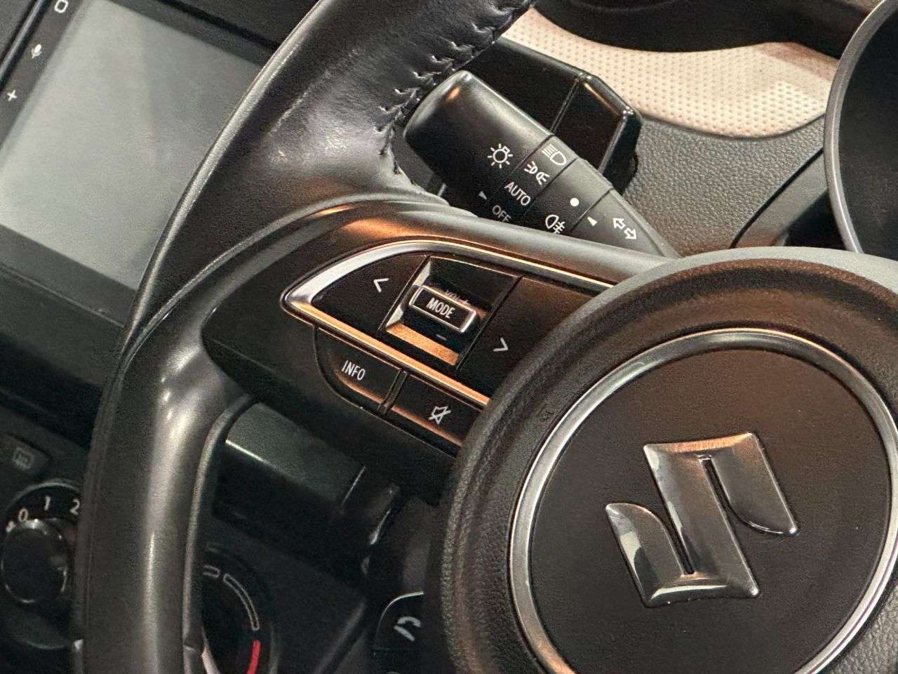 2022 SUZUKI SWIFT 2022 SUZUKI SWIFT