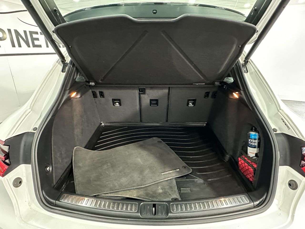 2017 PORSCHE MACAN 2017 PORSCHE MACAN