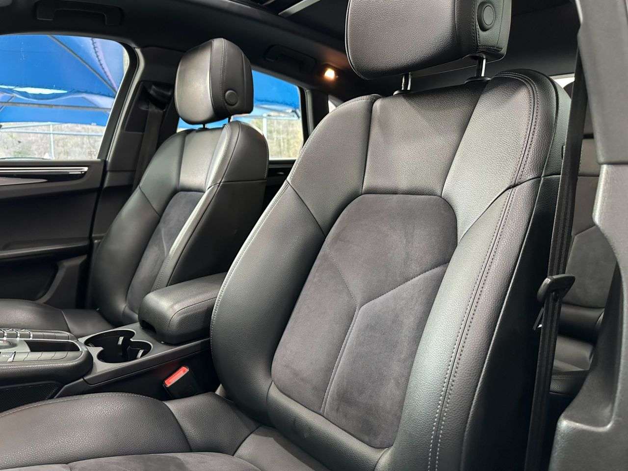 2017 PORSCHE MACAN 2017 PORSCHE MACAN