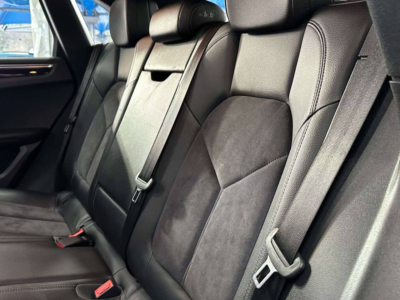 2017 PORSCHE MACAN 2017 PORSCHE MACAN