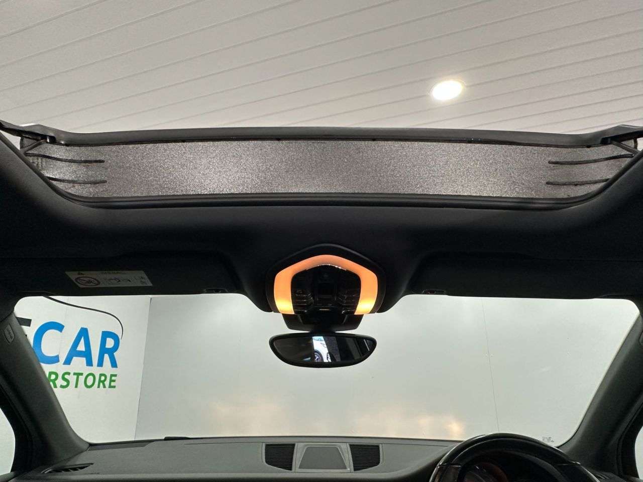 2017 PORSCHE MACAN 2017 PORSCHE MACAN